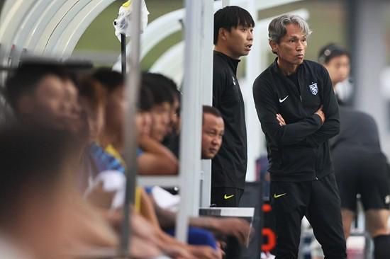 最终全场比赛结束，米兰1-0佛罗伦萨。